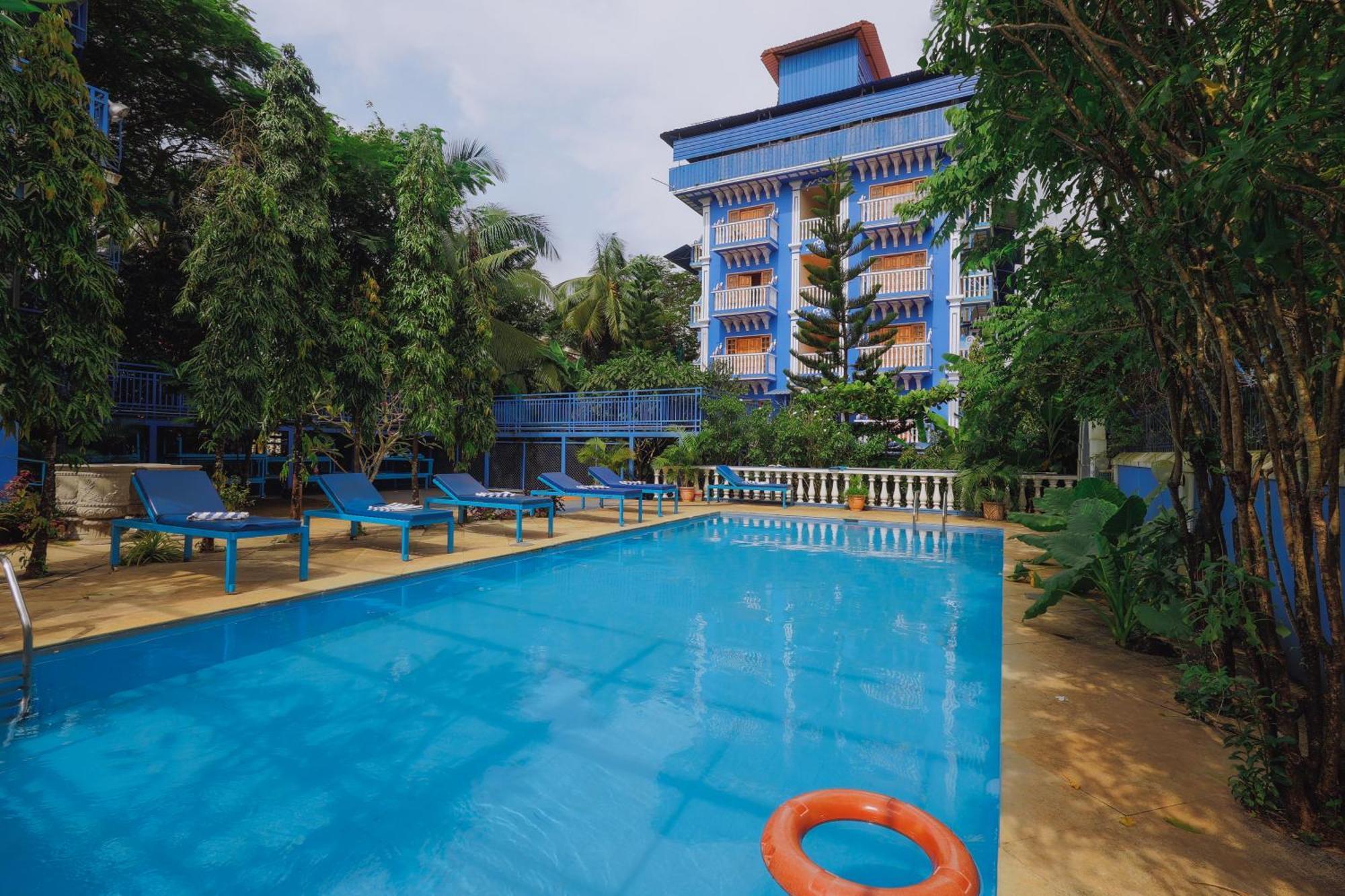 Mayflower Beach Resort By Casa Eternal Baga Exterior foto